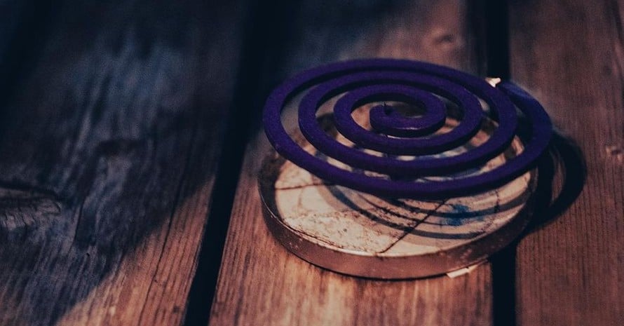 How to Put out a Mosquito Coil