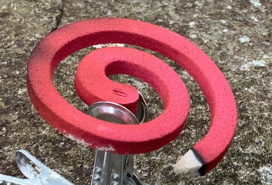 How to Use a Mosquito Coil