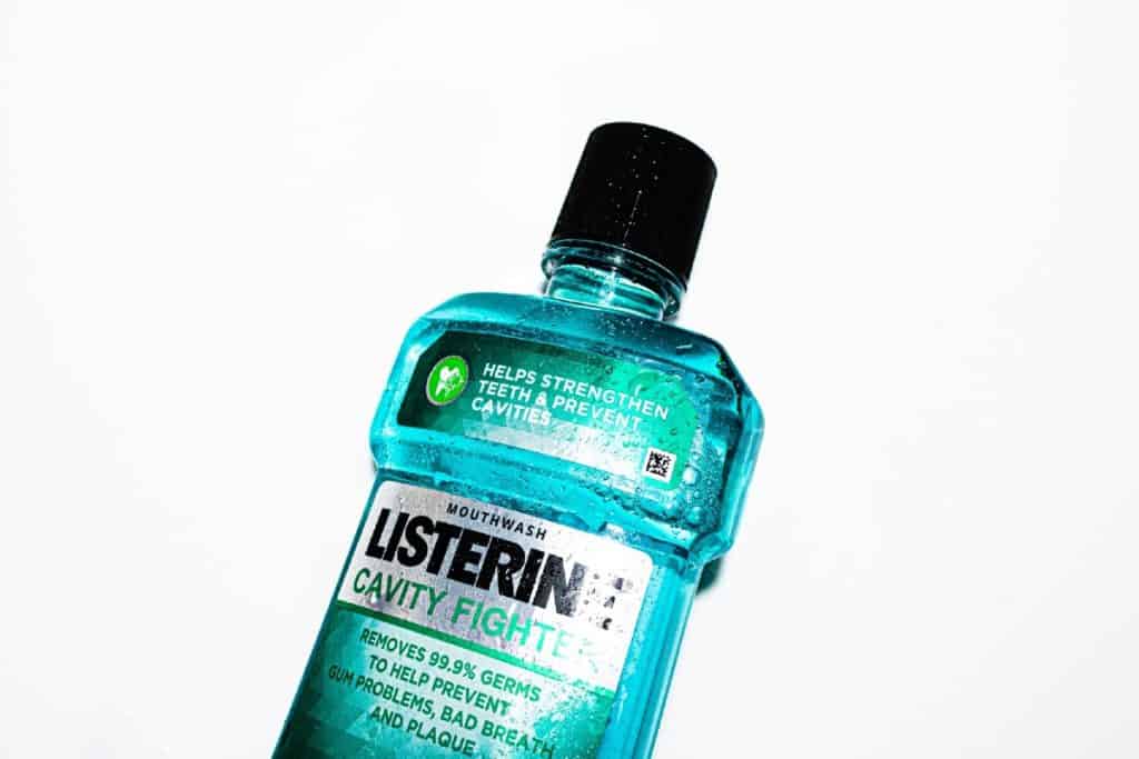 Does Listerine repel mosquitoes, or how mouthwash remedy protects