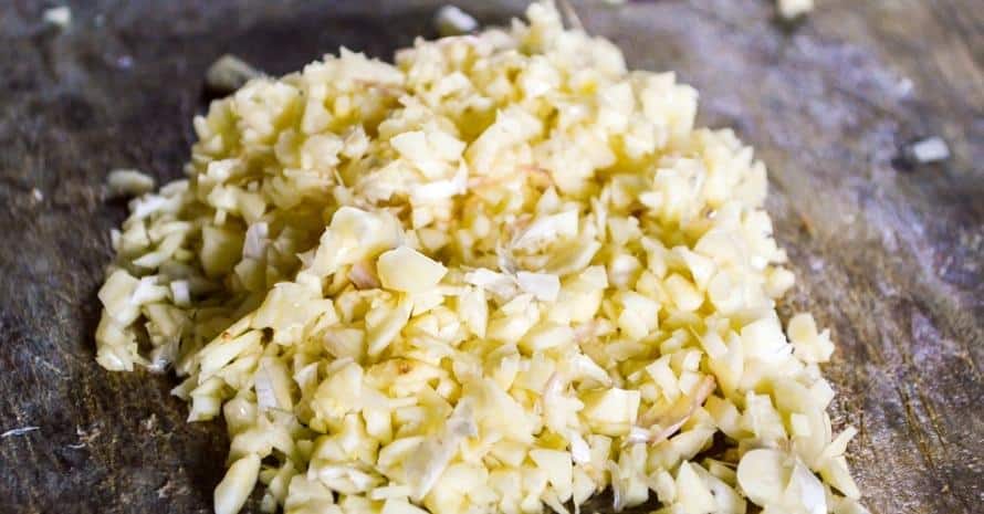 minced garlic