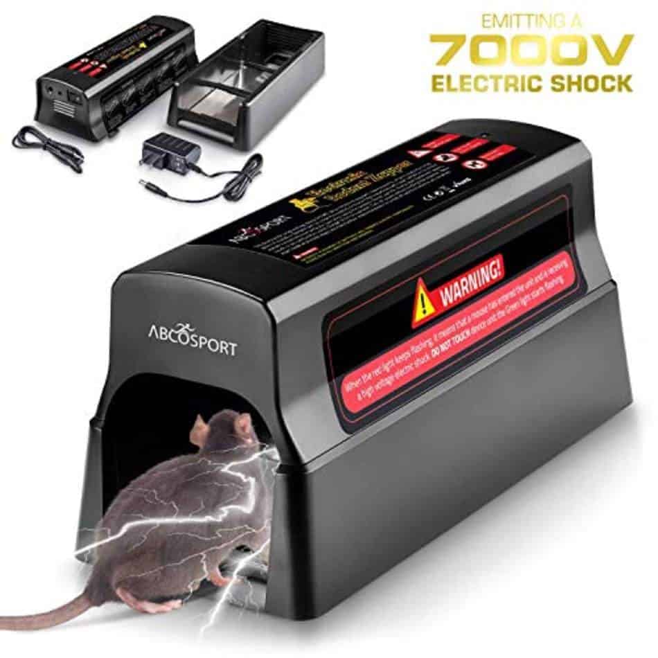electronic mouse trap with voltage shown