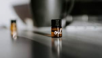 5 Best Essential Oil Tick Repellents [2022 Updated]